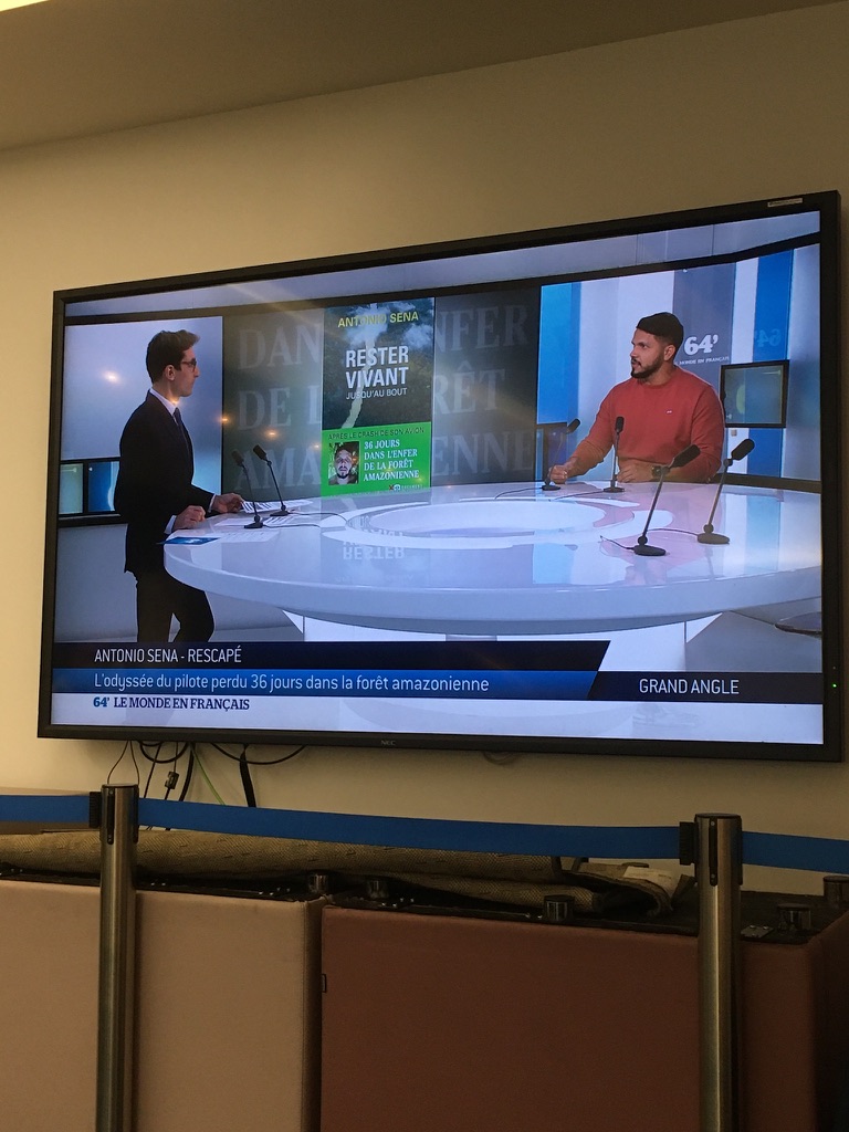 Registro da entrevista no programa 64’ da TV5MONDE